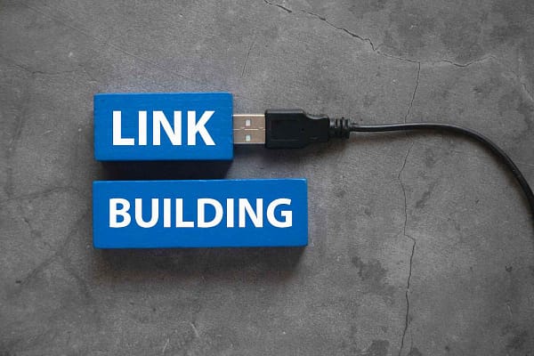 Come aumentare la popolarità di un sito grazie alla link building